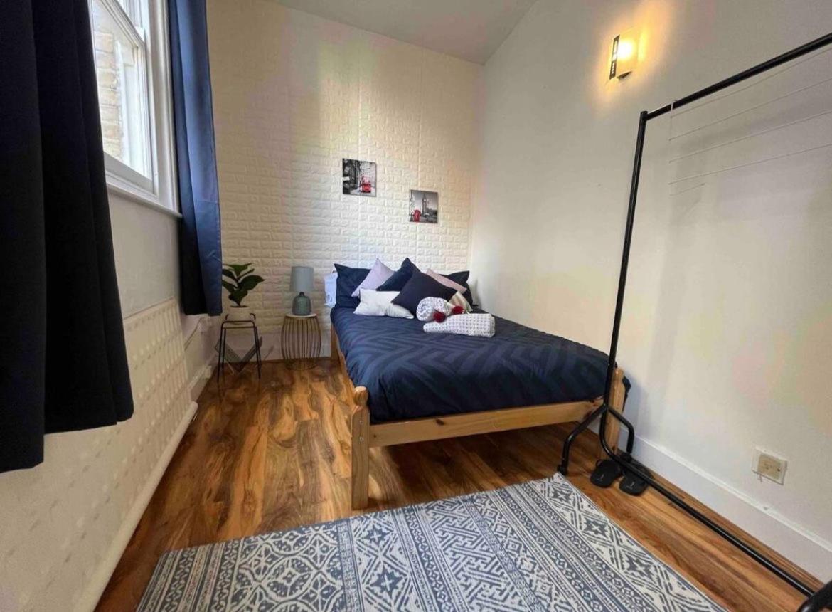 Room In Oxford Street London Exterior photo